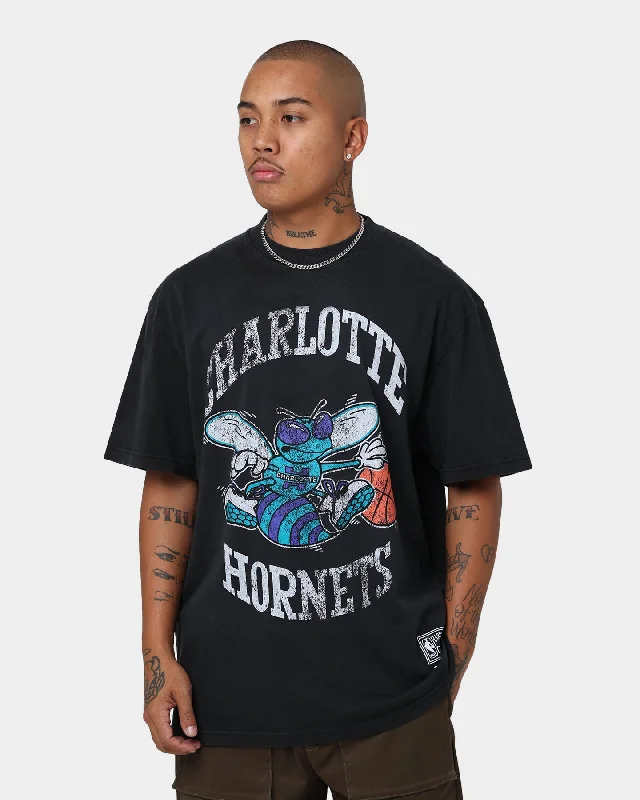 Mitchell & Ness Charlotte Hornets Oversized Logo Short Sleeve Vintage T-Shirt Vintage Black